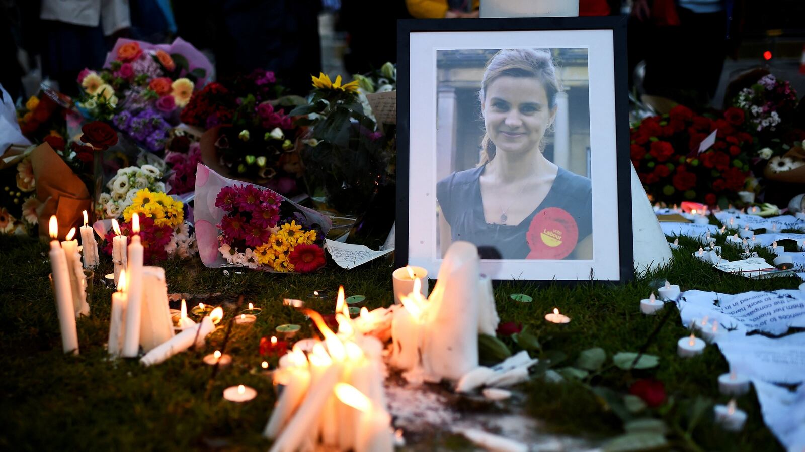 cheats/2016/06/18/jo-cox-murder-suspect-appears-in-court/160618-jocox-suspect-court-cheat_hihrly
