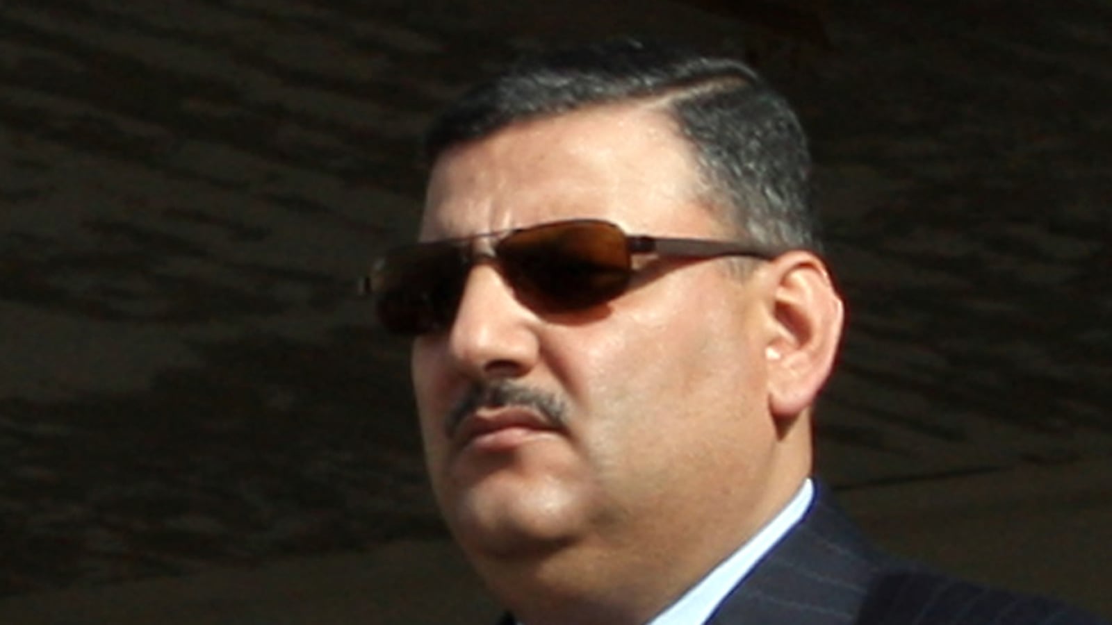 articles/2012/08/06/syria-s-prime-minister-defects-to-rebels/syria-prime-minister-resigns-giglo_zykbqd