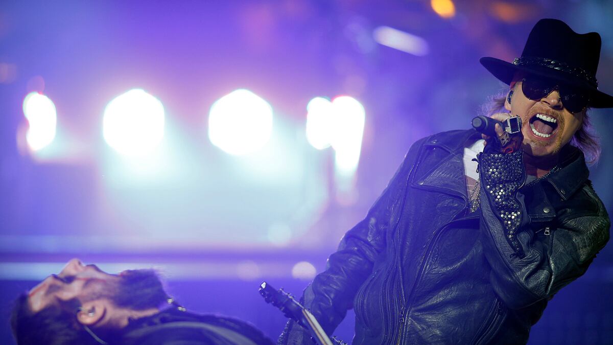 articles/2012/11/14/guns-n-roses-rocks-las-vegas/abowitz-guns-n-roses-tease-embed_ghnxx5