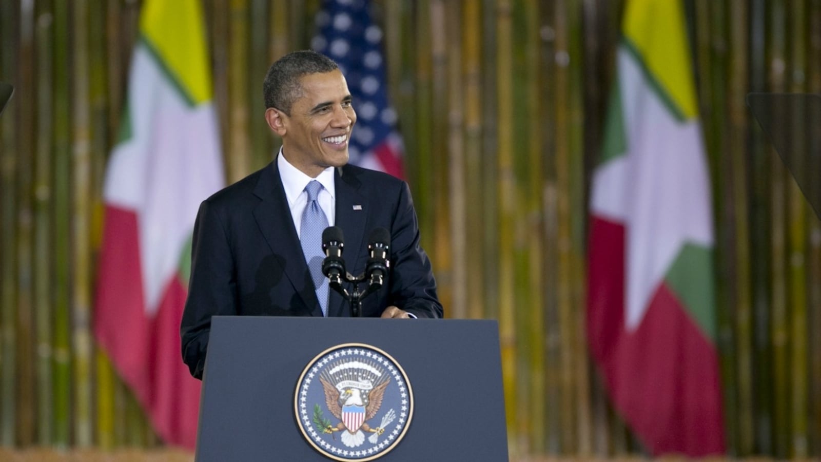 cheats/2012/11/19/obama-urges-end-to-hamas-attacks/obama-hamas-cs_kzh5iu