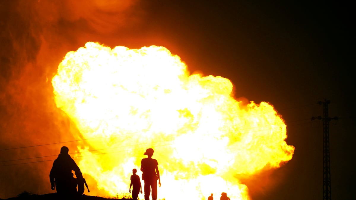 articles/2012/01/29/egypt-s-sinai-headache/bedouins-egypt-lindsey_ztdqgv