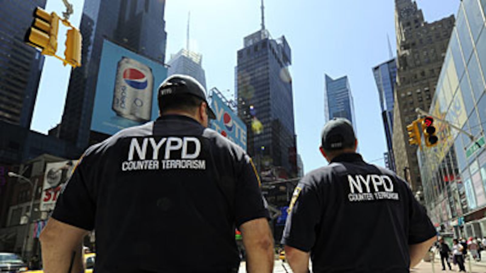 cheats/2010/05/06/times-square-bomber-made-dry-run/faisal-staking-out_d70w4l