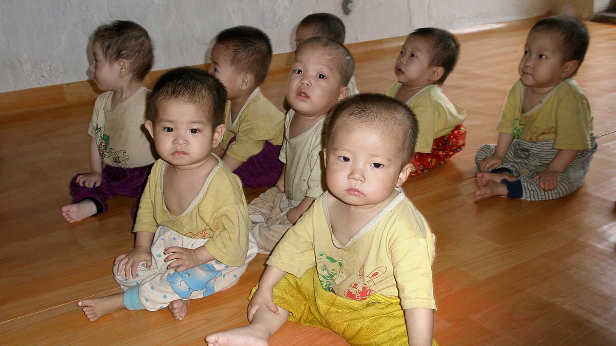 cheats/2016/01/26/25-000-north-korean-kids-are-starving/160126-nkorea-kids-hunger-cheat_ex2fxj