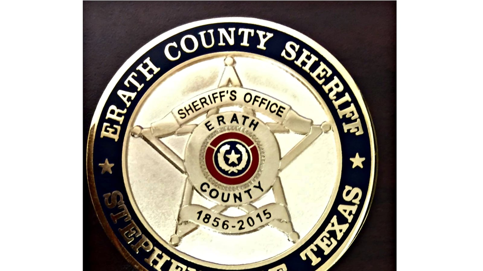 cheats/2016/12/20/texas-sheriff-commits-suicide-amid-probe/161220-erath-county-sheriff-cheat_vqe2fh