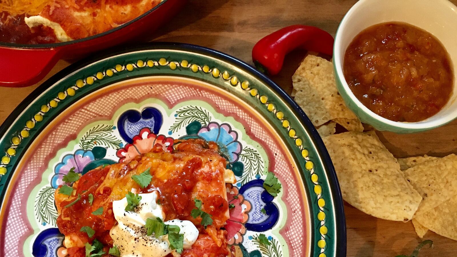 articles/2016/10/16/how-to-make-the-clinton-family-enchiladas/161016-dobeneck-tease_drs449