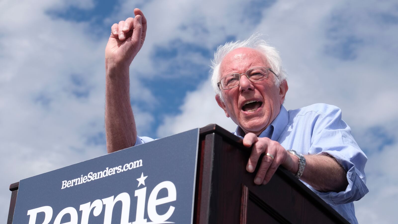 GettyImages-1202328958_waxyzx