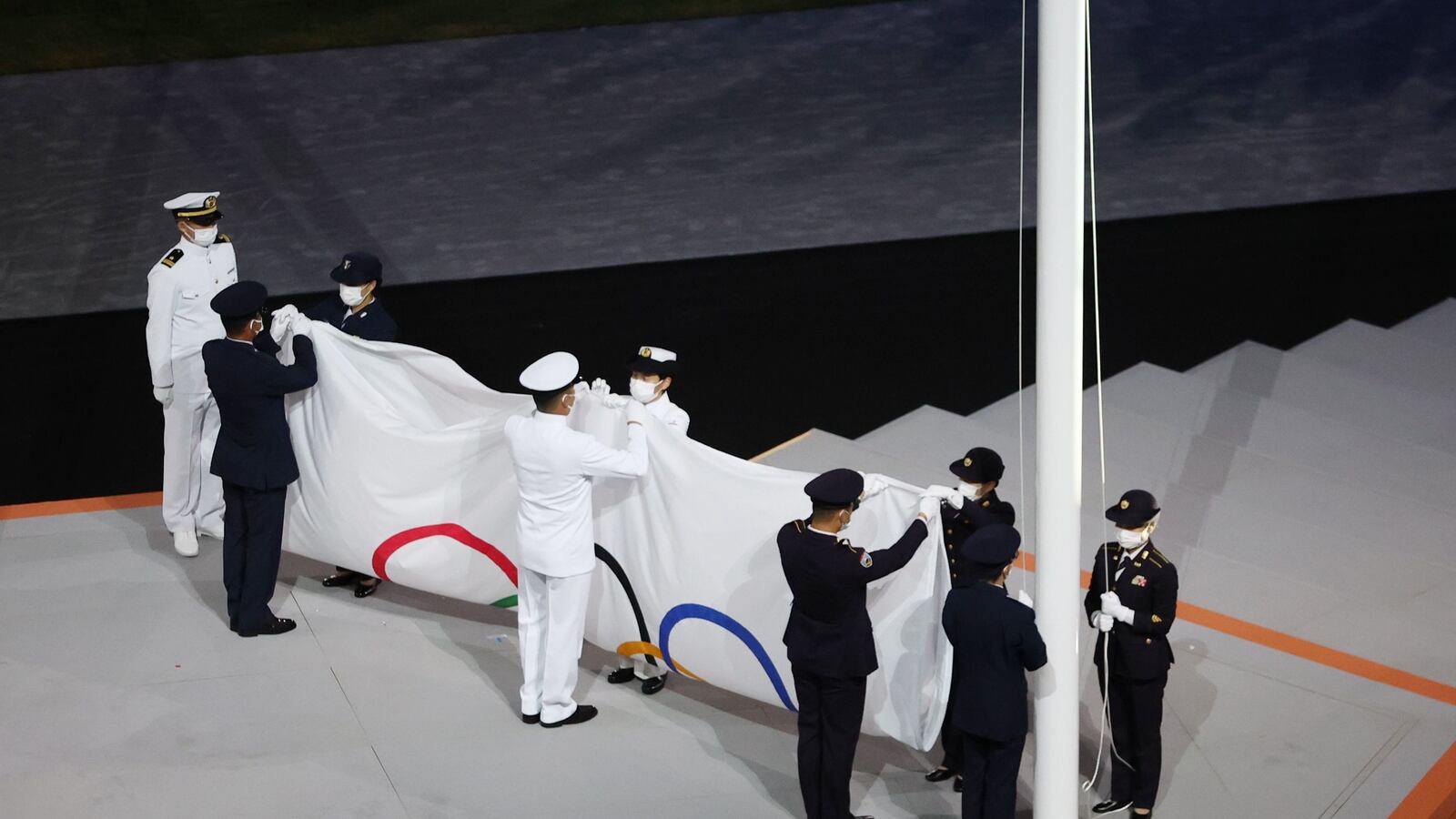 2021-08-08T124111Z_777675581_SP1EH880Z8KGB_RTRMADP_3_OLYMPICS-2020-CEREMONY-CLOSING_ciuppz
