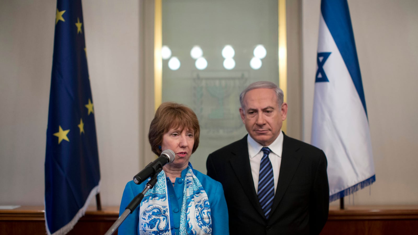 articles/2013/07/22/behind-the-scenes-of-the-e-u-settlement-announcement/eu-bibi-openz_amtwk0