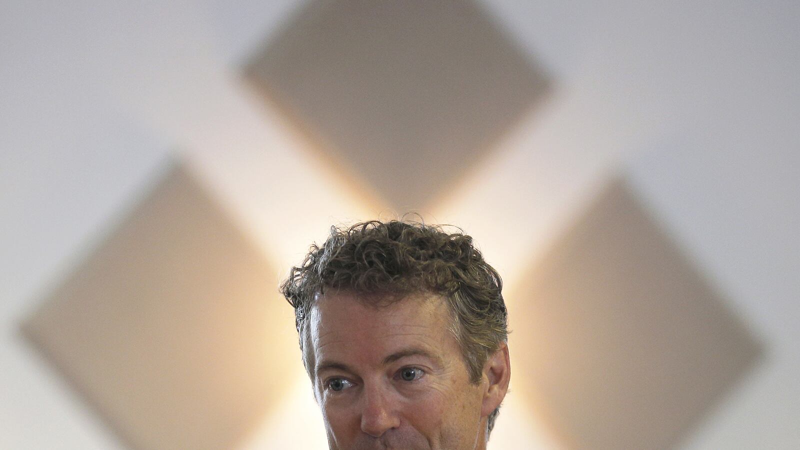 articles/2015/05/15/this-should-be-rand-paul-s-moment-is-he-going-to-miss-it/150514-nuzzi-rand-paul-tease_evrdox