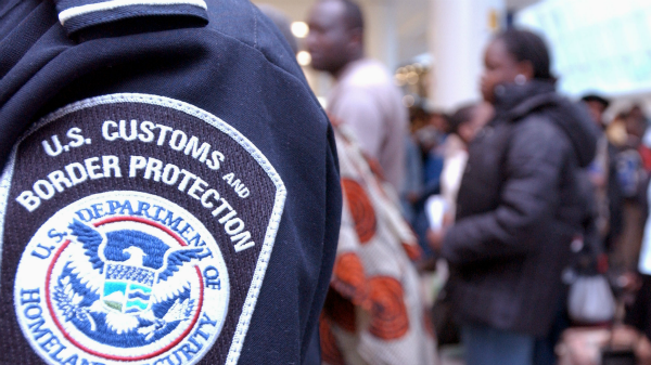 cheats/2012/06/13/u-s-ups-overseas-airport-screening/us-overseas-customs-inspections-cheat_vapqy6