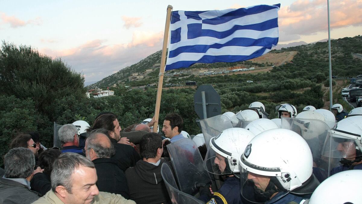 cheats/2011/11/01/greek-government-nears-collapse/greek-government-struggling-bailout-referendum-cheat_pcn6jg