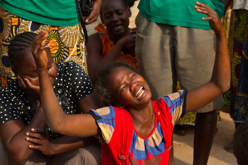 galleries/2014/02/19/religious-violence-engulfs-central-african-republic-photos/140218-car-violence8_e6ky8i