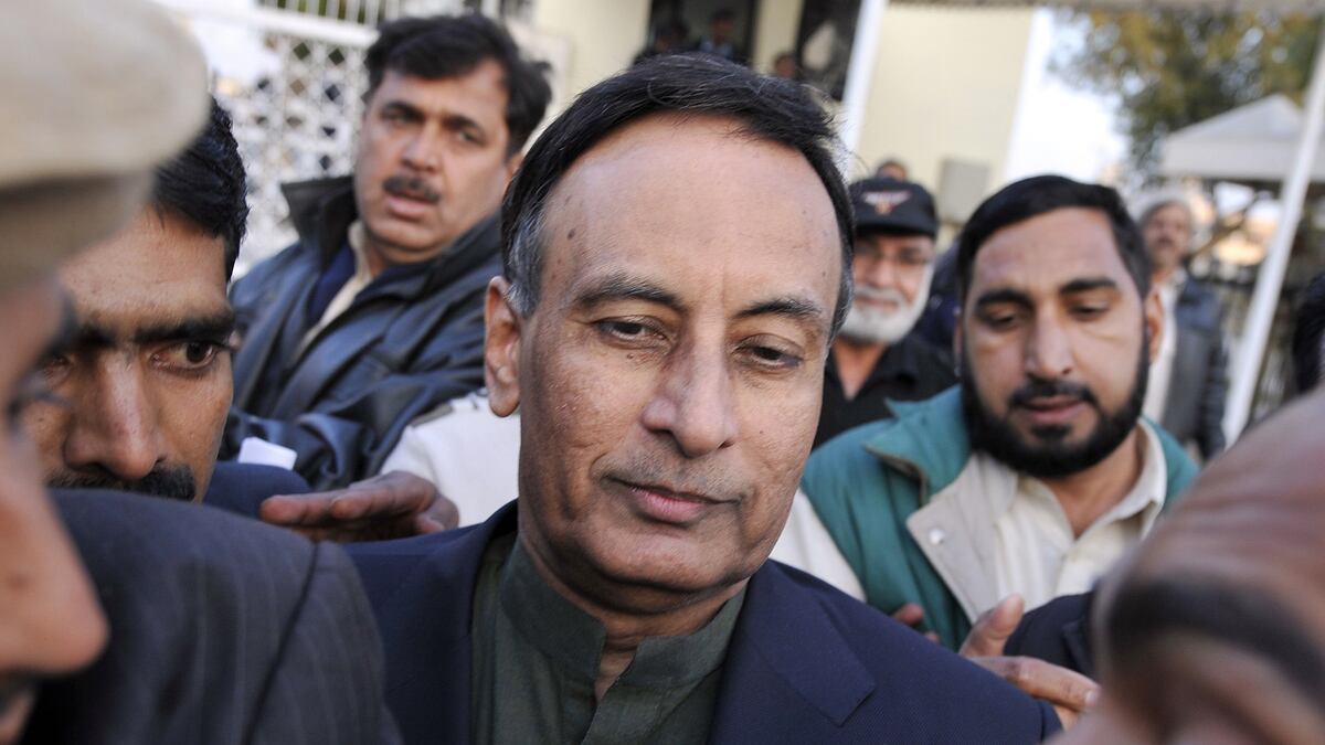 articles/2012/06/13/pakistan-judges-rebuke-haqqani-in-memogate-scandal/haqqani-court-ahmed-taseer-tease_mfiqs6