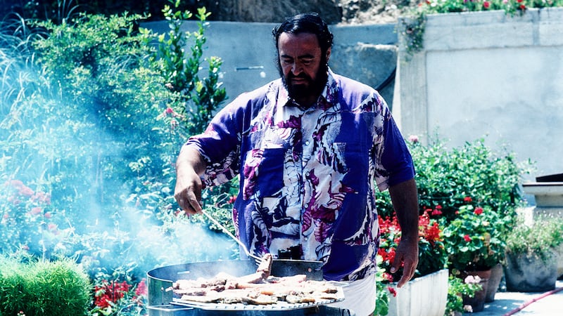 191121-Rothbaum-Insatiable-Appetite-Luciano-Pavarotti-embed2_eqglxo