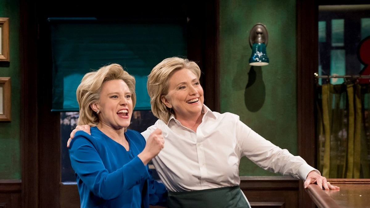 articles/2017/02/17/hillary-clinton-and-kate-mckinnon-enjoy-a-fun-night-out-in-new-york-city/170115-sykes-hillary-clinton-kate-mckinnon-dinner-tease_zcuj5l