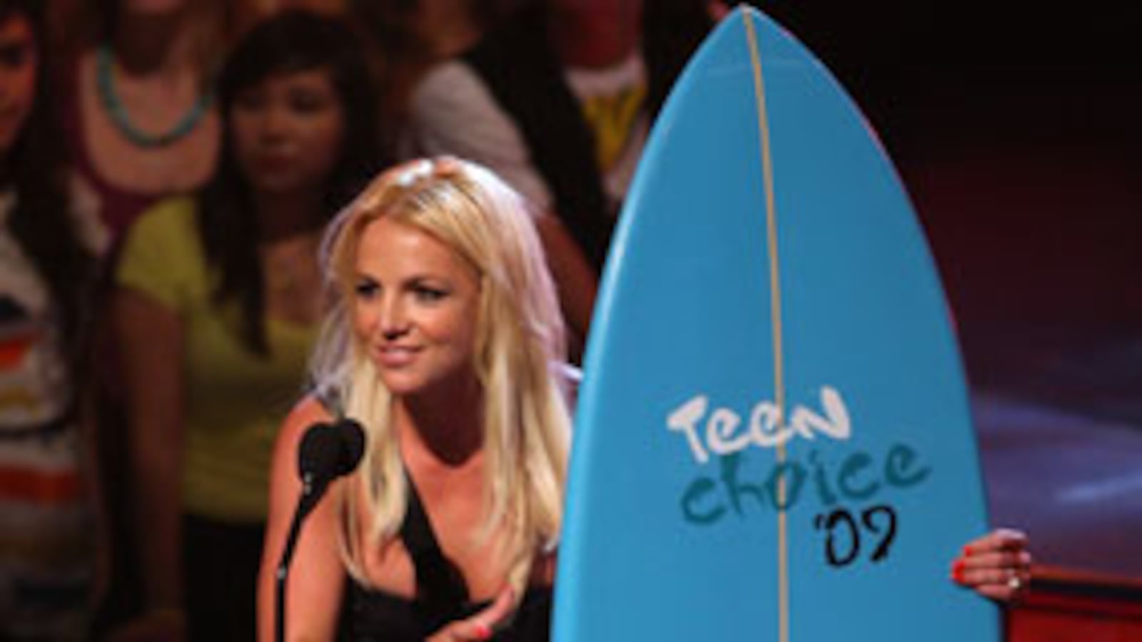 galleries/2009/08/10/teen-choice-awards/teen-choice-awards---britney-spears_p7kujj