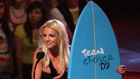 galleries/2009/08/10/teen-choice-awards/teen-choice-awards---britney-spears_p7kujj