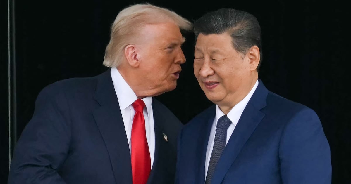 Trump Chickens Out When Eyeball to Eyeball With Xi