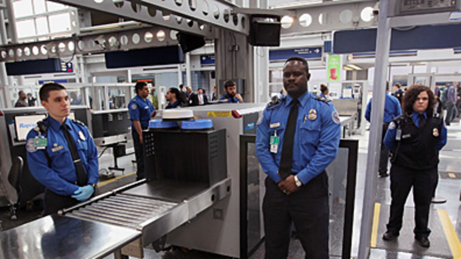 cheats/2010/04/02/profiling-comes-to-airports/airport-security-crackdown_nnenir