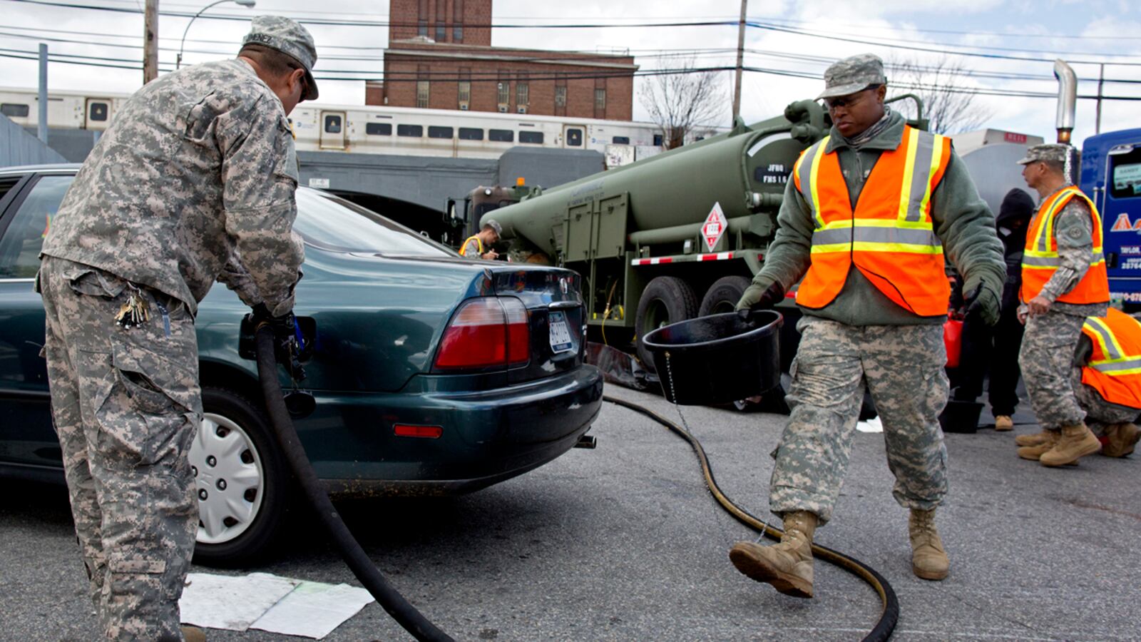 cheats/2012/11/03/bloomberg-gas-shortages-could-go-on-for-days/gas-shortages-bloomberg-nyc-cheat_rdx8bq