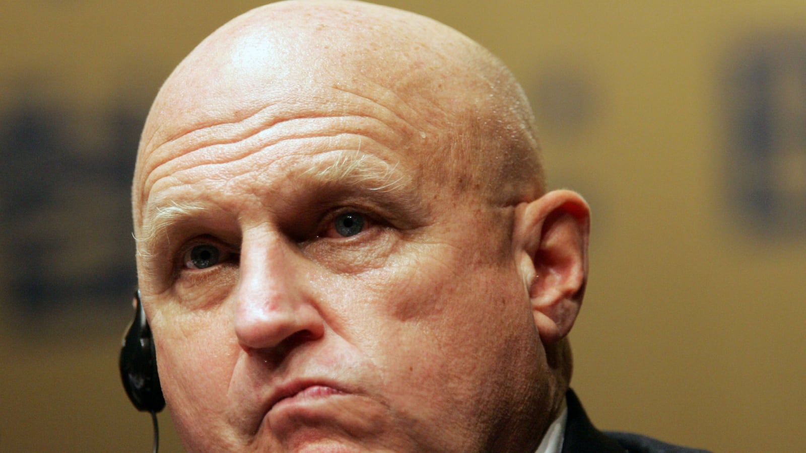 cheats/2016/06/16/top-bush-official-will-vote-for-hillary/160616-richard-armitage-cheat_eqtlnx