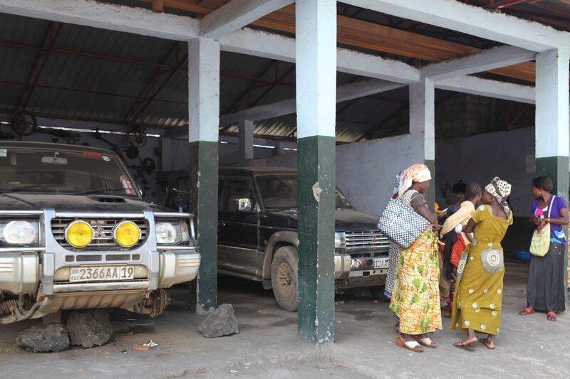 galleries/2014/06/06/victims-no-more-congo-s-badass-women-mechanics-photos/140605-congo-mechanics6_jhxtdj