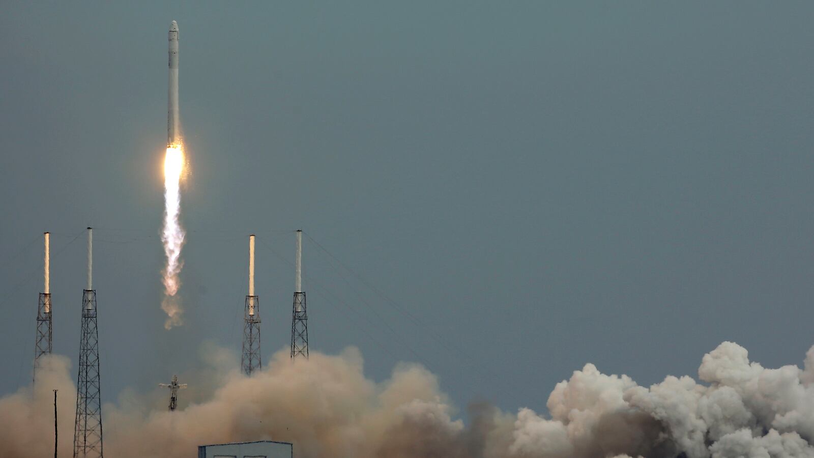 cheats/2013/03/01/problems-with-spacex-dragon-launch/130301-space-x-falcon-cheat_ofixvq