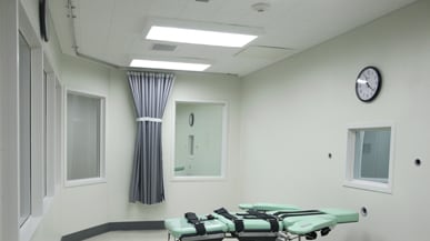 articles/2010/11/13/oklahoma-to-use-animal-euthanisia-drug-in-human-executions/crair-lethal-injection_140873_z8cugj