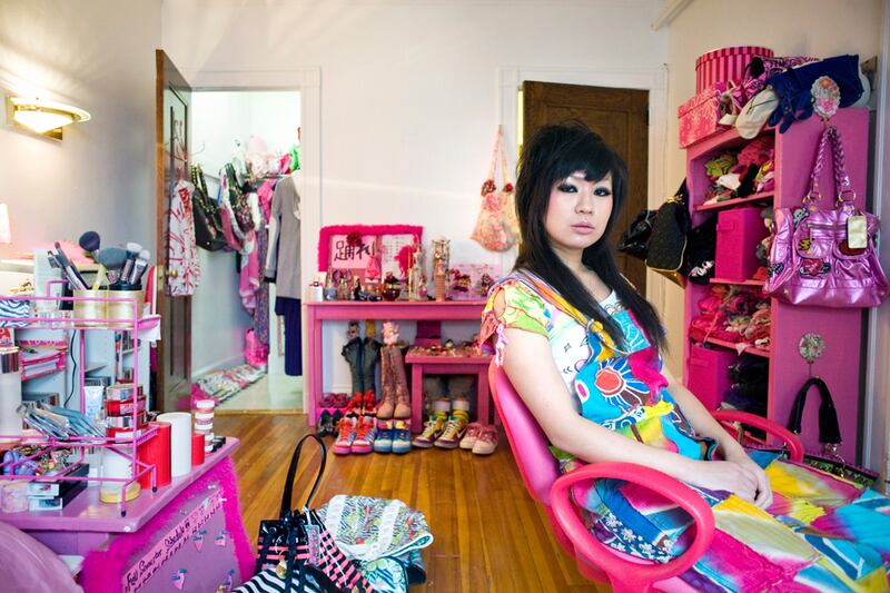galleries/2012/05/20/a-girl-and-her-room-exhibit-photos-by-rania-matar/01_Ai_egelwa