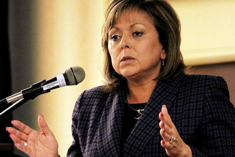 galleries/2011/12/12/rising-star-democrats-of-2012/07-susana-martinez-cheat_piqqvv