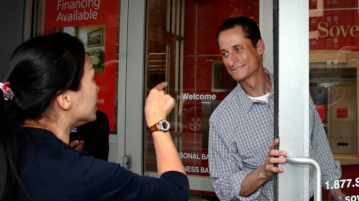 cheats/2011/06/10/weiner-s-constituents-think-he-should-stay/weiner-constituents-support-cheat_f5yhy5