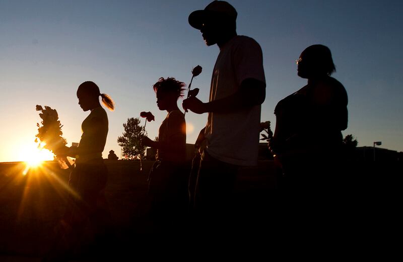 galleries/2012/07/20/aurora-colorado-dark-knight-shooting-photos/update-gal-co-shooting-10_umayq9