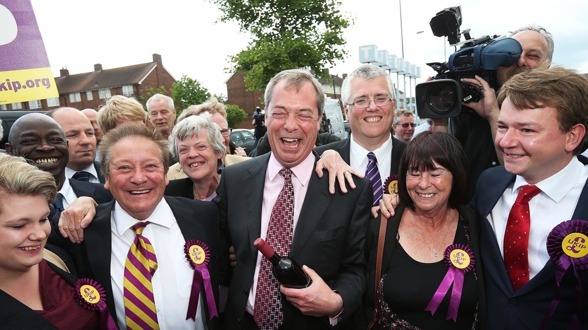 articles/2014/05/26/britain-s-tea-party-ukip-storms-to-outright-victory-in-euro-elections/farage_bqp6j0