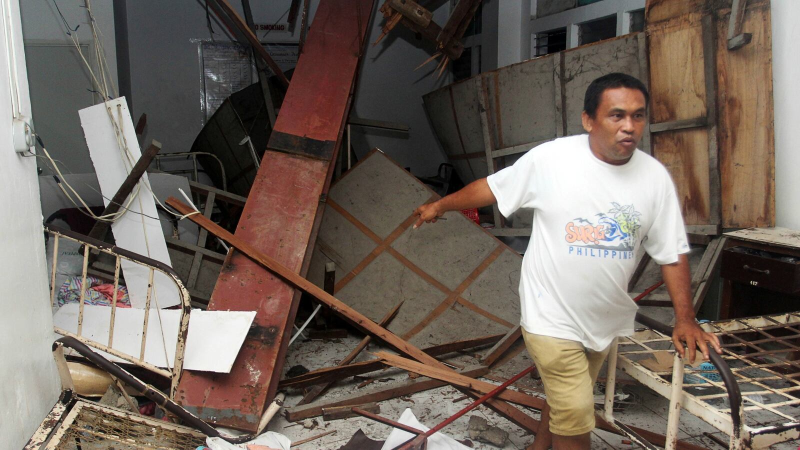 cheats/2017/02/11/six-killed-in-philippines-earthquake/170211-philippines-earthquake-cheat_mflkbu