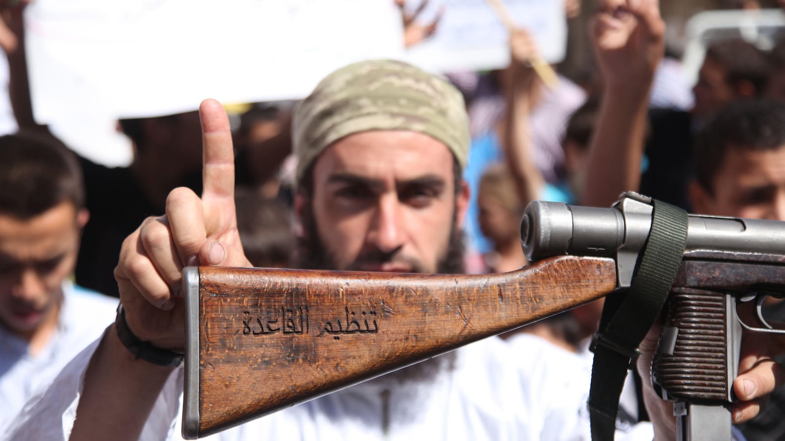 articles/2014/11/11/al-qaeda-s-killer-new-alliance-with-isis/141110-dettmer-isis-tease_jq4au7