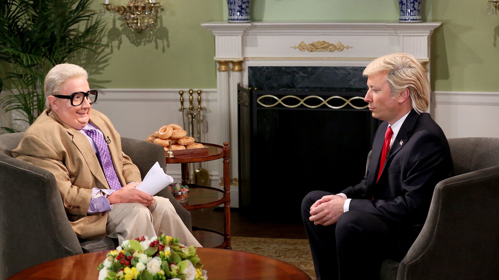 articles/2017/04/29/martin-short-s-jiminy-glick-roasts-jimmy-fallon-s-trump-complete-embarrassment-or-total-failure/170429-wilstein-glick-trump-fallon-tease_cwmira