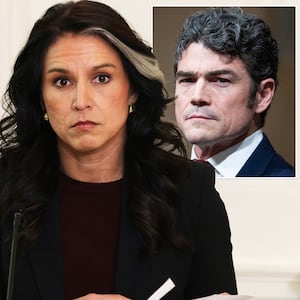 Tulsi Gabbard, Joe Kent