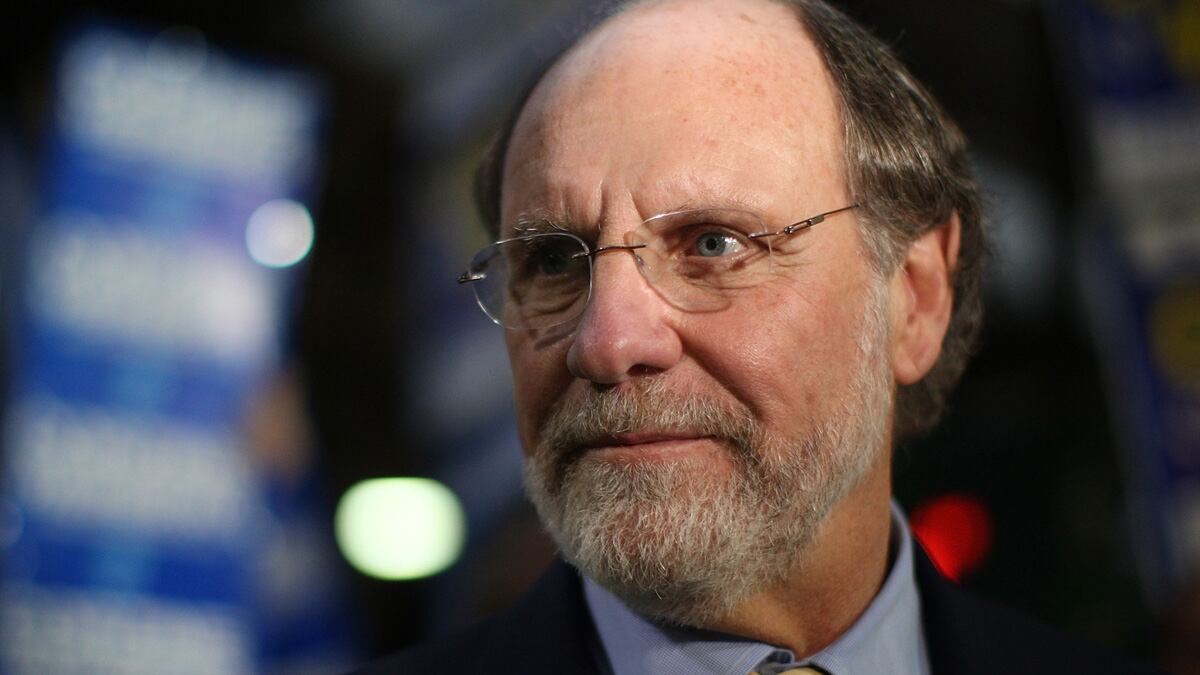 cheats/2011/11/01/goldman-execs-lose-their-magic-touch/jon-corzine-goldman-sachs-cheat_akbum1