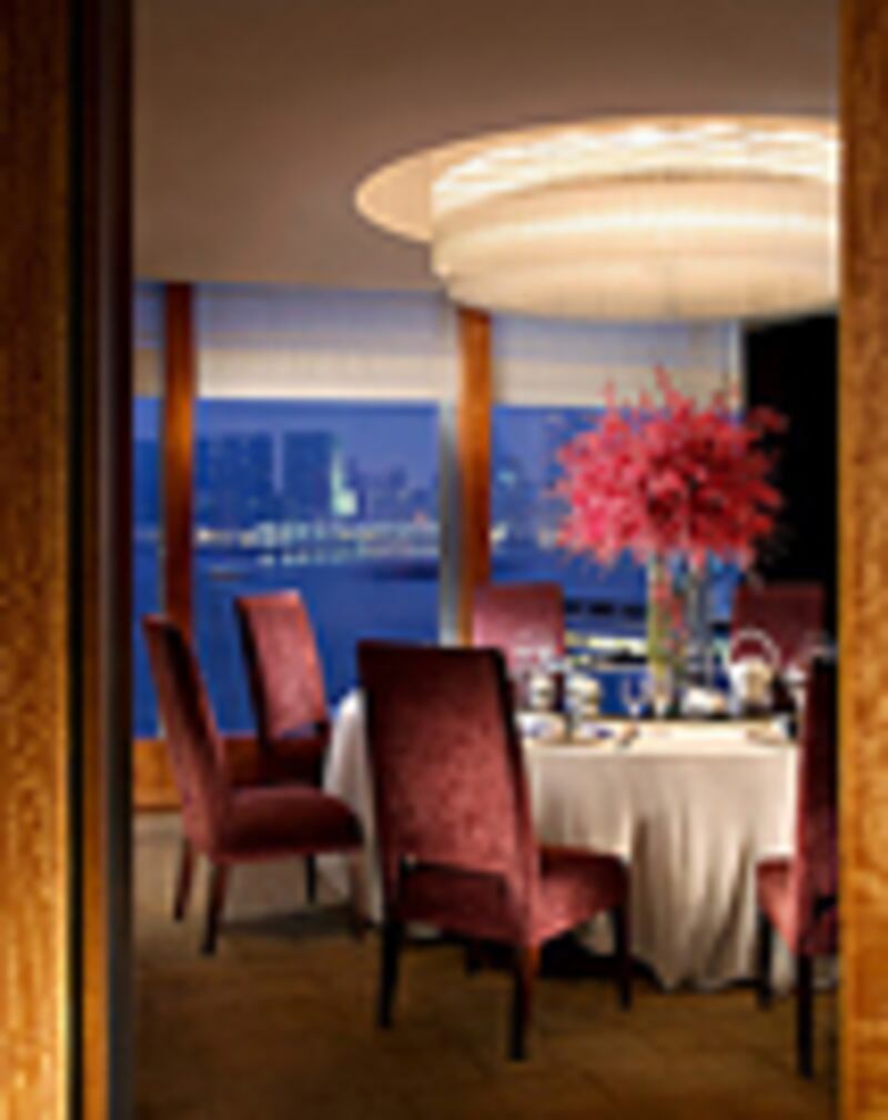 articles/2011/03/18/fresh-picks-by-michael-white/fresh-picks---white---restaurant_mk38yo