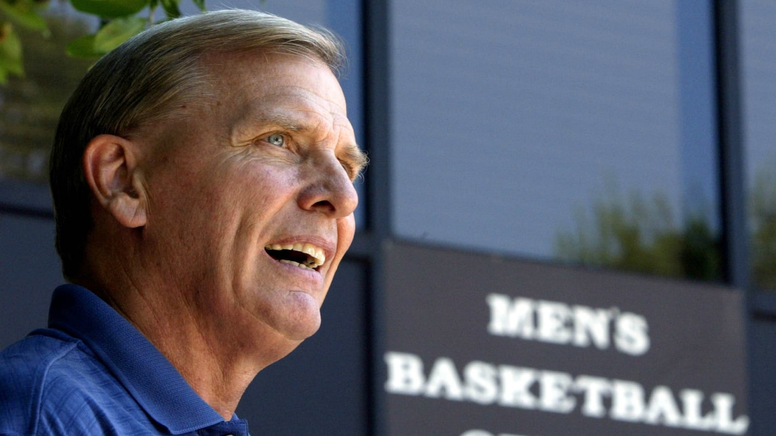 cheats/2017/04/04/disgraced-ex-baylor-coach-dave-bliss-resigns/170404-dave-bliss-cheat_q6pwco