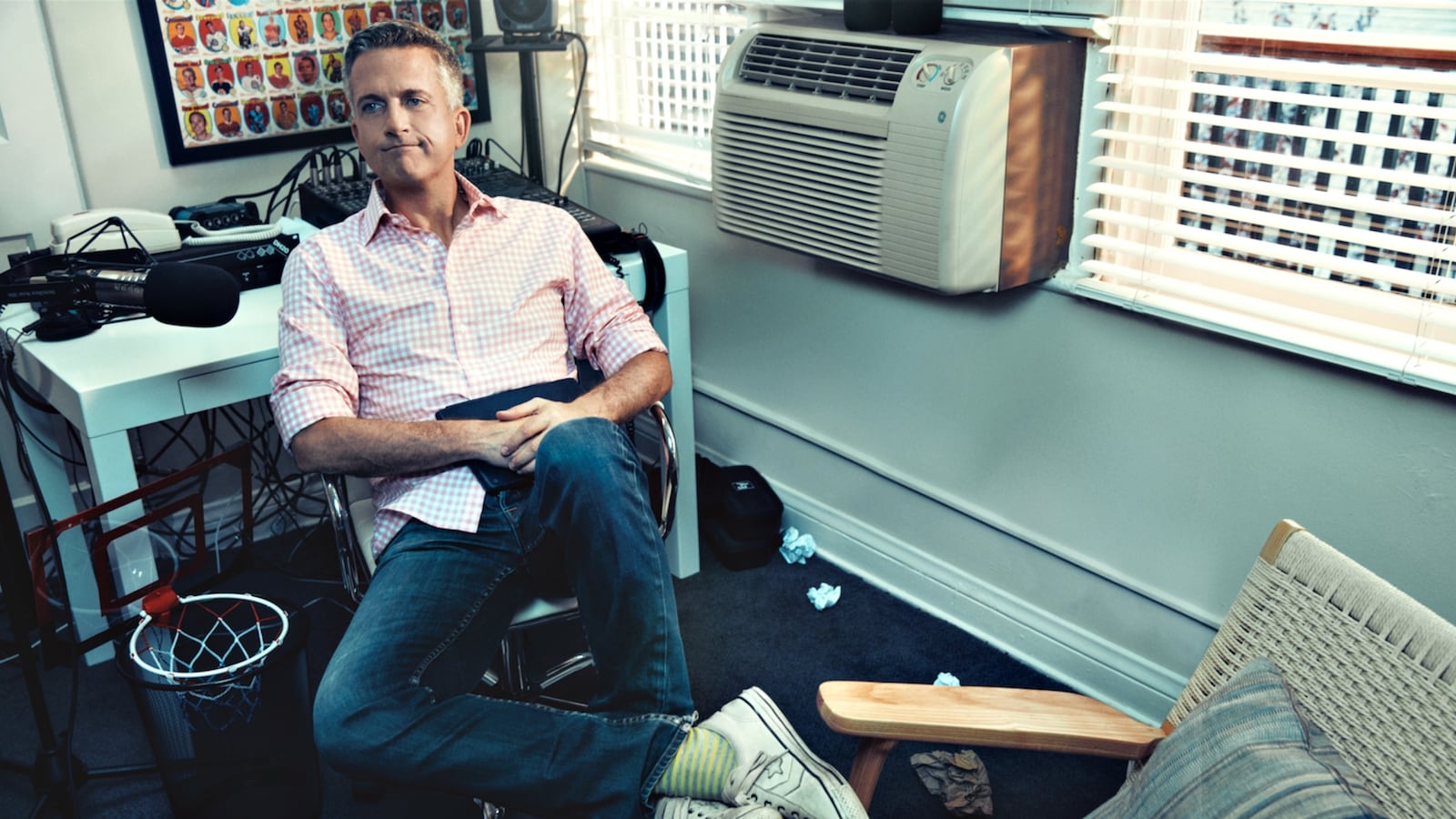 cheats/2016/06/08/bill-simmons-slams-espn-it-was-f-king-sh-tty/160608-bill-simmons-espn-cheat_l6n7h3