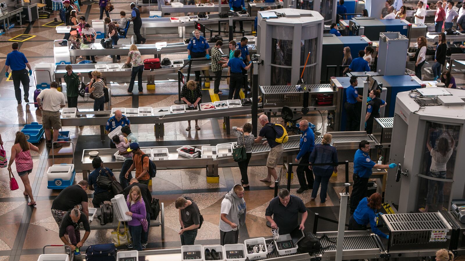 articles/2013/11/26/how-to-skip-the-airport-security-line-during-thanksgiving/131125-strochlic-tsa-tease_bri4cz