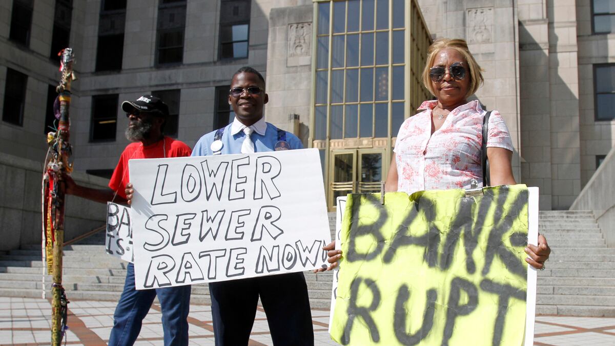 cheats/2011/11/10/alabama-county-files-for-bankruptcy/alabama-bankrupt-jefferson-county-cheat_rlkdx9