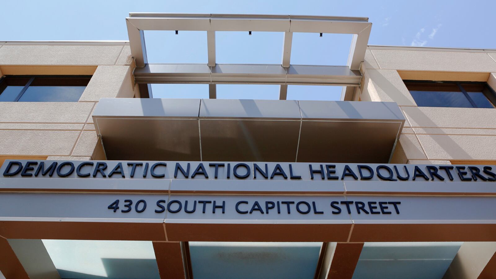 cheats/2017/01/05/u-s-has-conclusive-russia-leak-proof/170105-dnc-hq-cheat_mnosmu