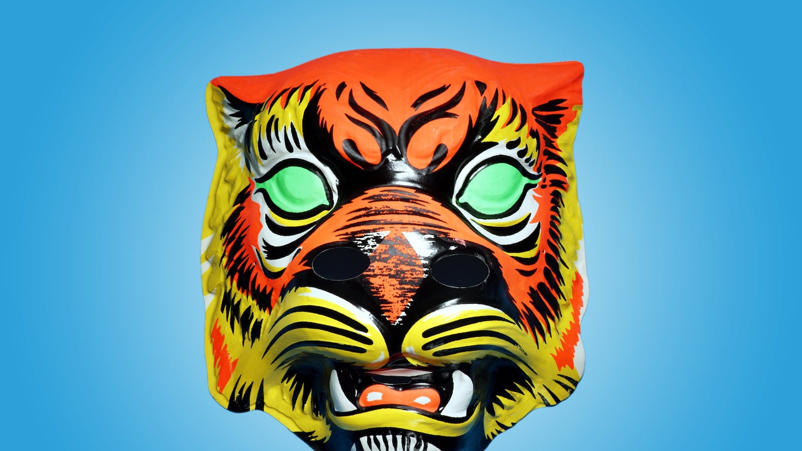 articles/2013/10/07/caught-in-her-mind-fiona-mcfarlane-s-the-night-guest/131007-night-guest-walker-tease_kkey8u