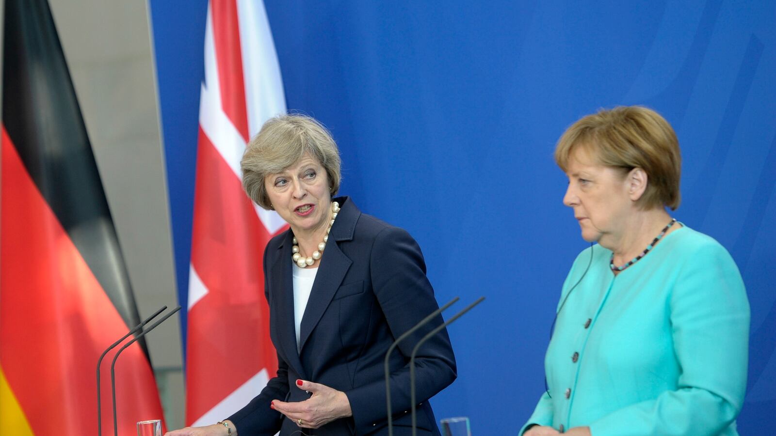 cheats/2017/01/29/merkel-may-blast-trump-over-refugee-ban/170128-may-merkel-trump-cheat_bmpvjx