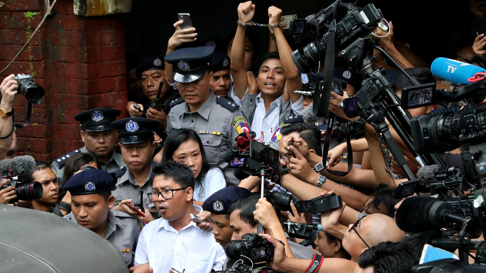 180903-reuters-journalists-burma-sentence-cheat_csfwj2
