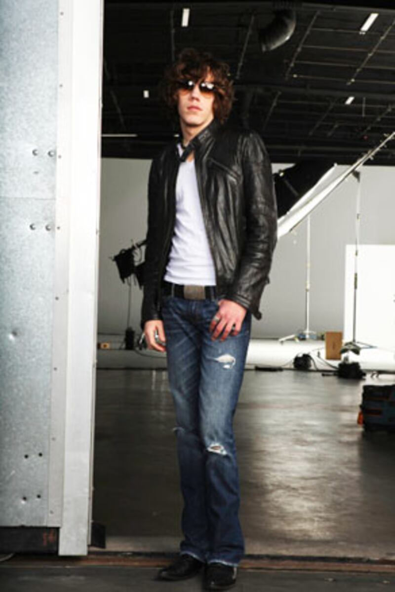 galleries/2010/02/22/idol-s-12-final-men/idol-men---grady_yinzrb