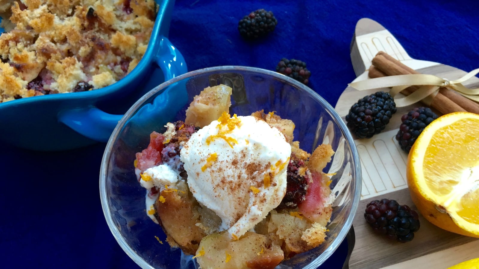 articles/2016/10/02/how-to-make-presidential-apple-blackberry-brown-betty/161002-dobeneck-tease_dfn8b7