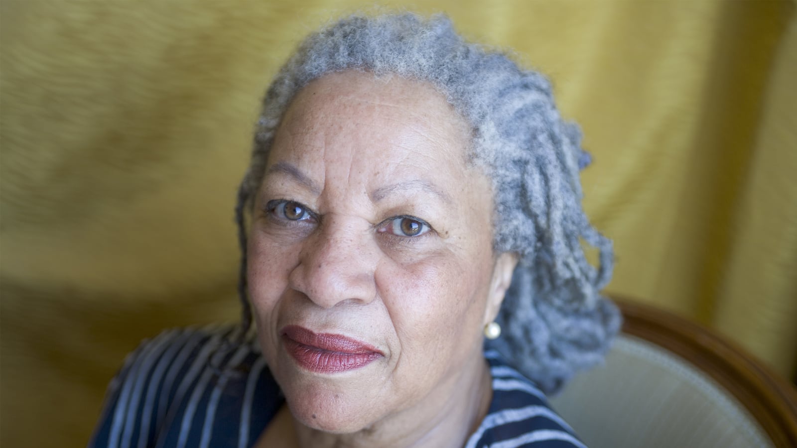 articles/2015/04/18/toni-morrison-spins-a-lame-fairy-tale/150417-leclair-toni-morrison-tease_x62m30